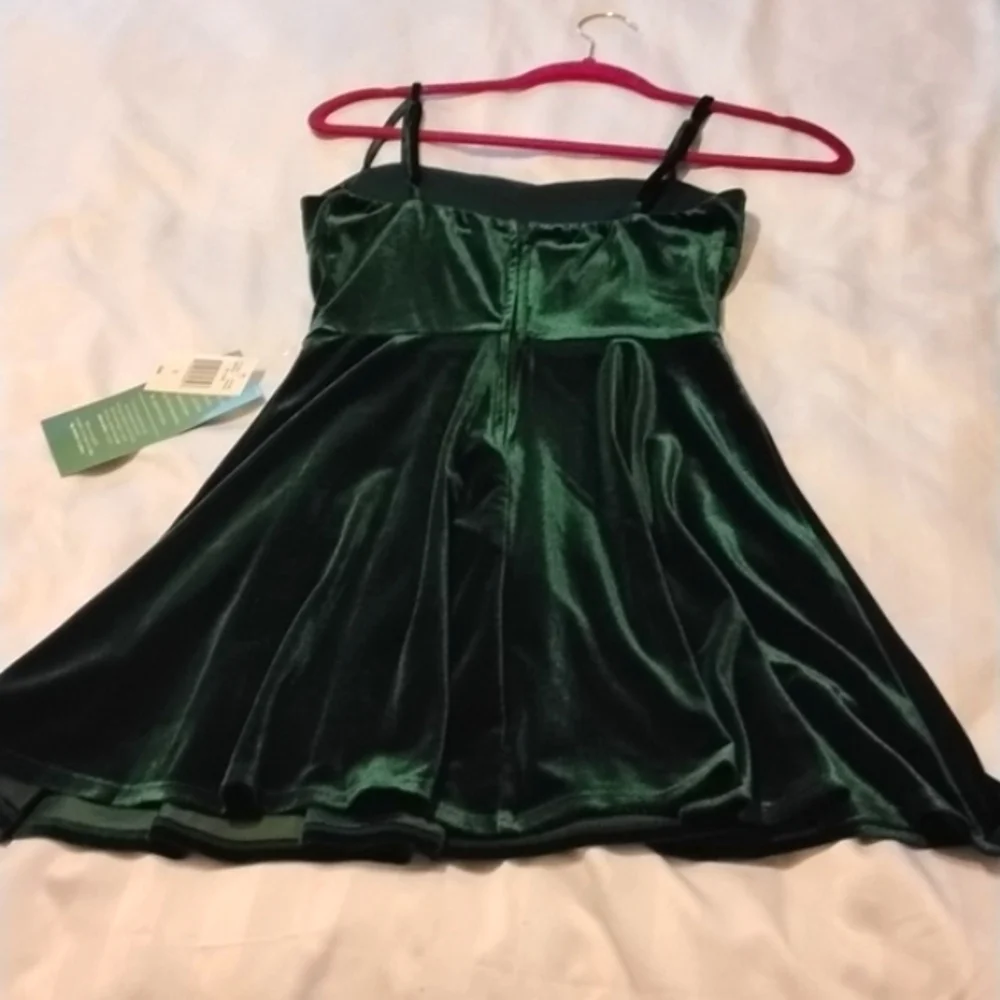 B Smart Junior Elegant Hunter Green Velvet Dress, Size: 3, NWT